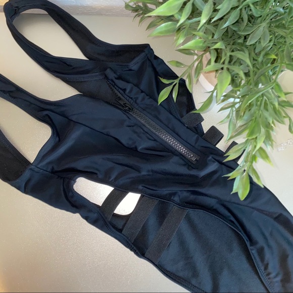 Shein black zip up one piece bikini small - Picture 6 of 8